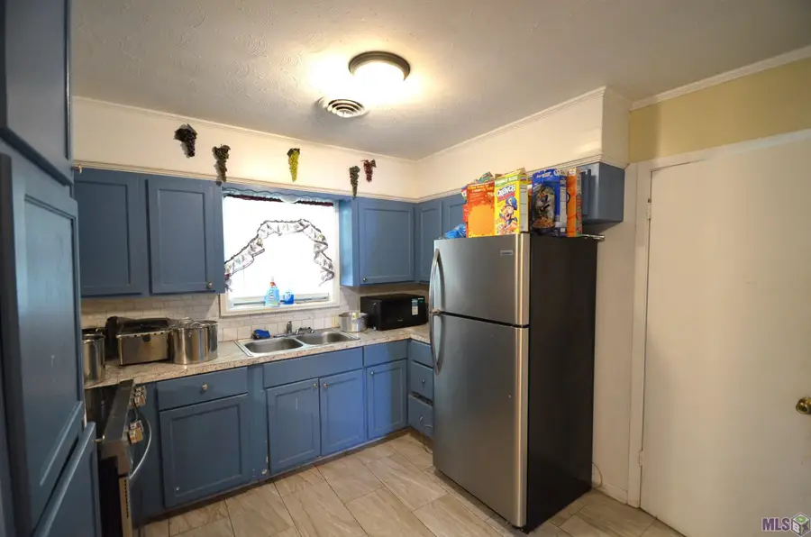 417 Walker Dr, Bayou Cane, LA 70364 - Image #3