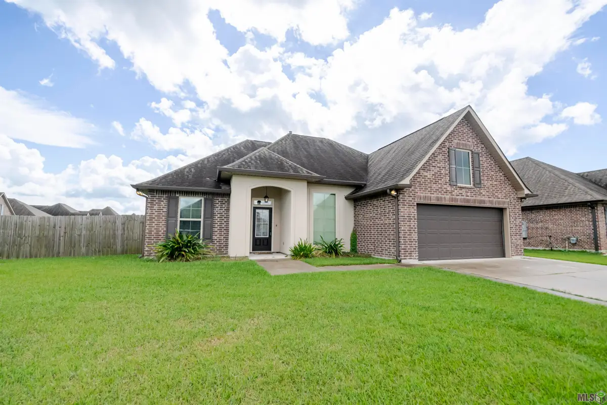 252 Highland Oaks Ave, Gray, LA 70359 - Image #1