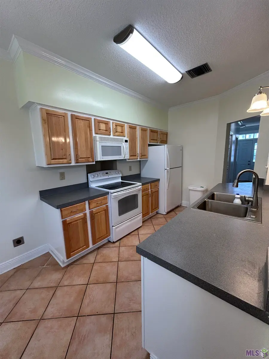 208 Rue De Iberville, Houma, LA 70360 - Image #3