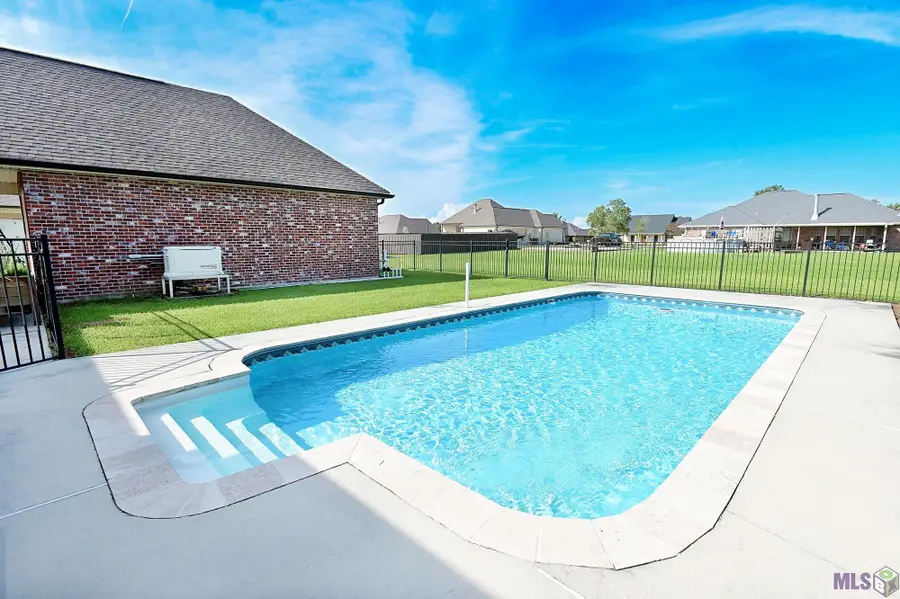 255 Chase Dr, Bourg, LA 70343 - Image #3