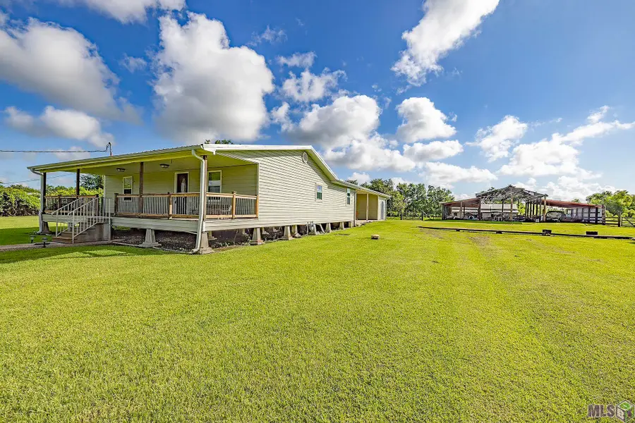 553 Lake Long Drive, Bayou Blue, LA 70364 - Image #2
