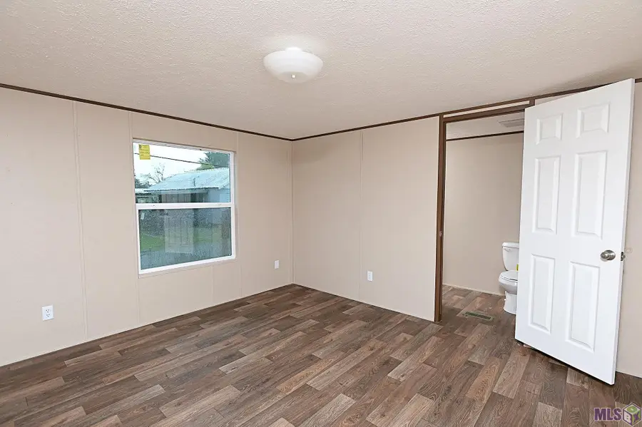 155 Doucet Dr, Golden Meadow, LA 70357 - Image #3