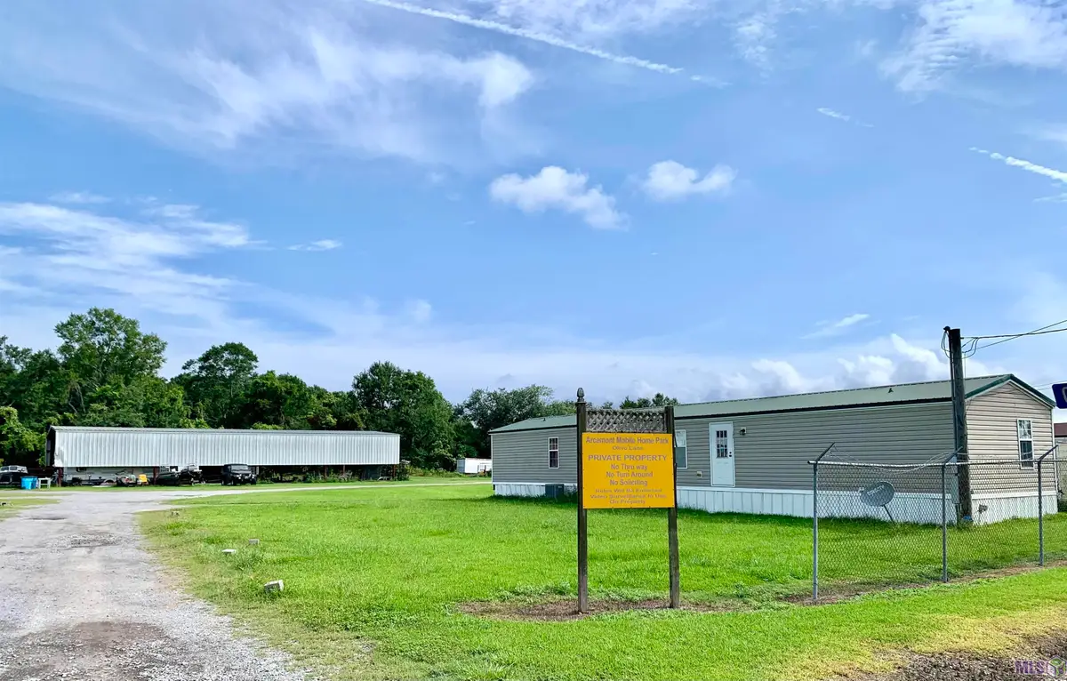 147 Riverview Dr, Patterson, LA 70392 - Image #1