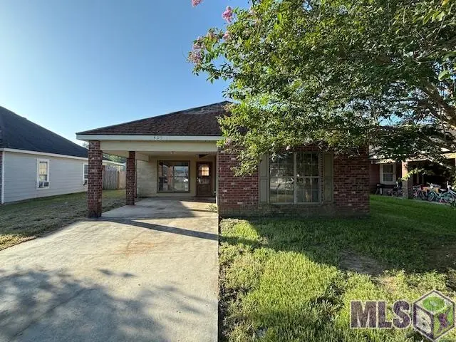405 Charlotte Dr, Patterson, LA 70392 - Image #1