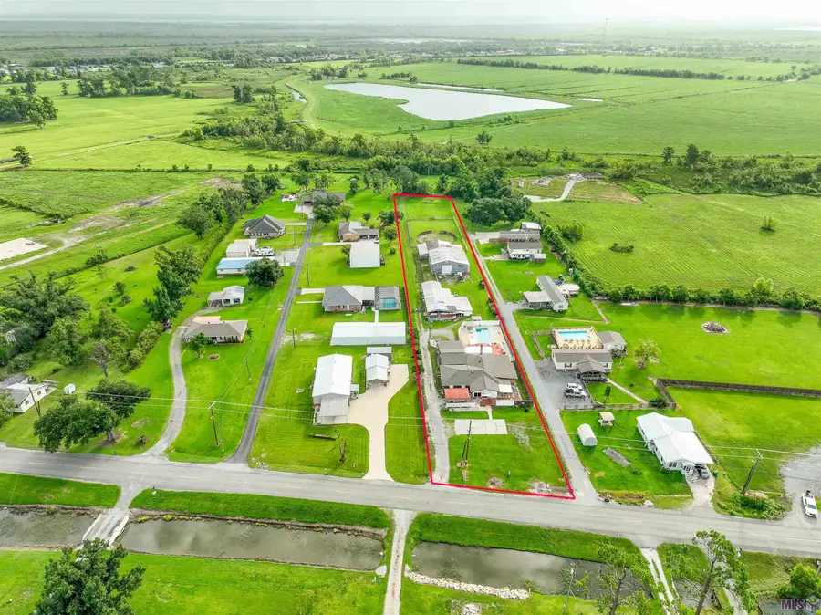 420 Bayou Blue Rd, Bayou Blue, LA 70364 - Image #2