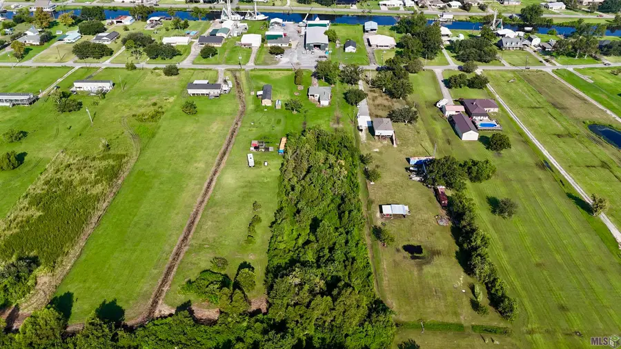 5243 Bayouside Dr, Chauvin, LA 70344 - Image #3