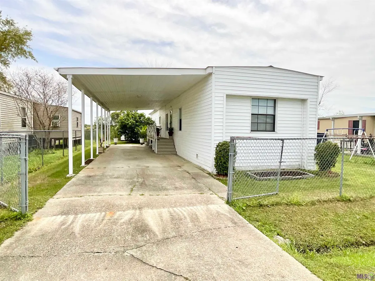 120 Mobile Estates Drive, Gray, LA 70359 - Image #1