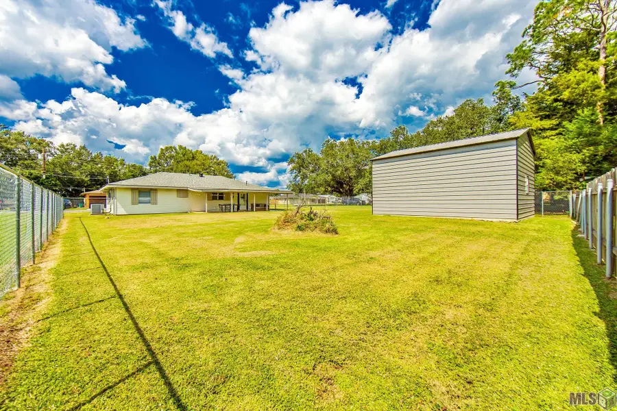 209 Cherry Dr, Thibodaux, LA 70301 - Image #2