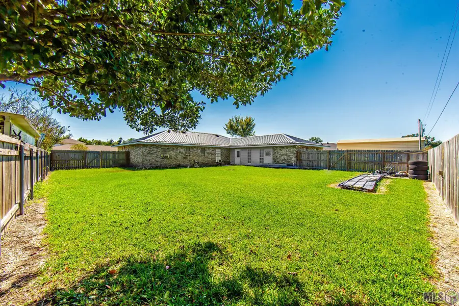 219 Mary Beth Avenue, Bayou Blue, LA 70364 - Image #2