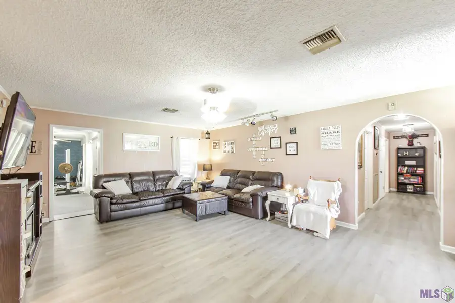 219 Mary Beth Avenue, Bayou Blue, LA 70364 - Image #3