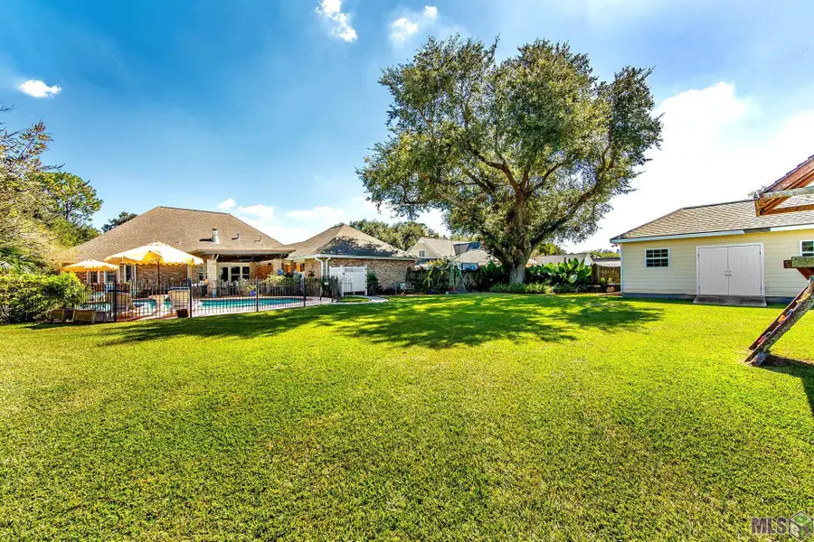 625 Fairway Dr, Thibodaux, LA 70301 - Image #2