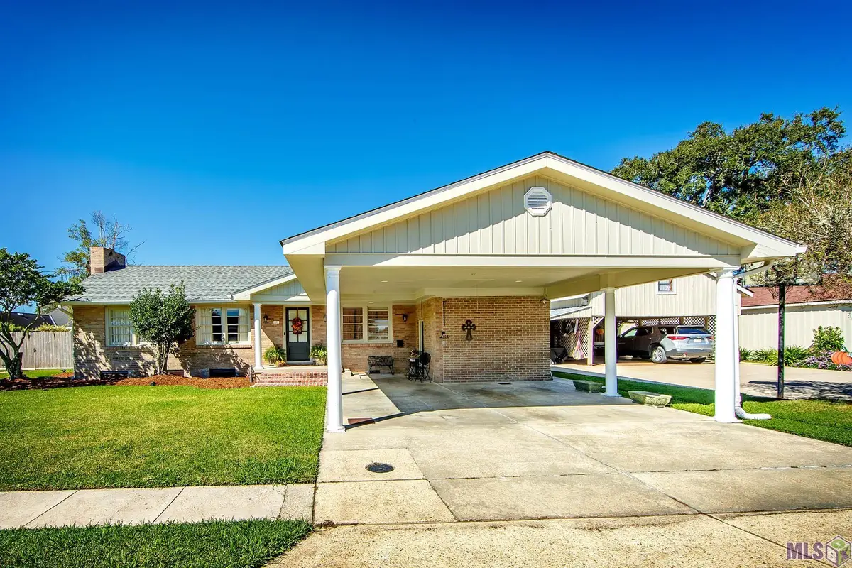 102 Palm Place, Thibodaux, LA 70301 - Image #1