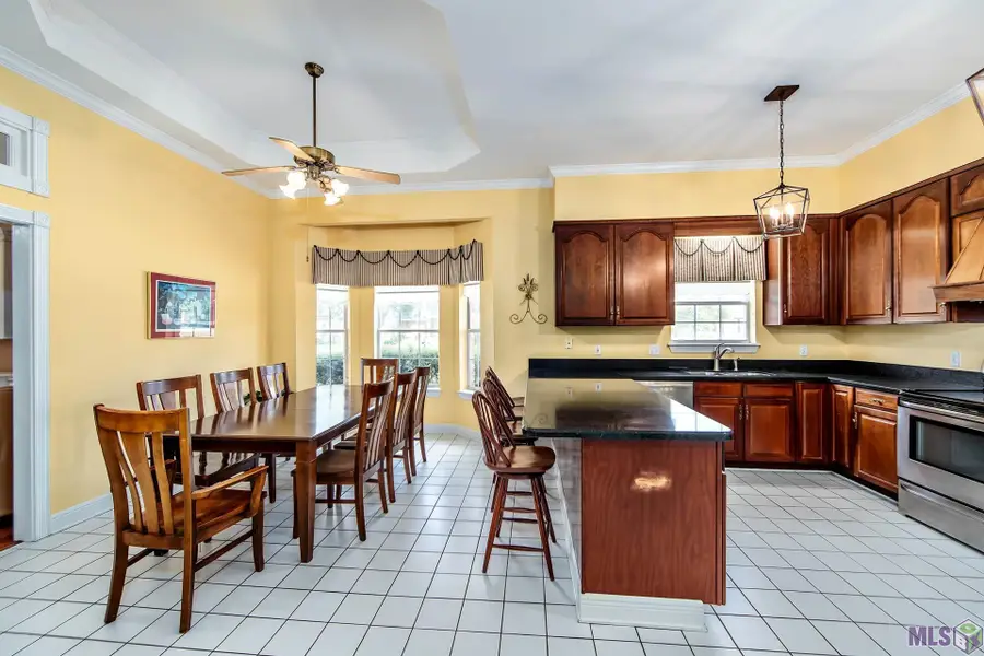 208 Comanche Dr, Houma, LA 70360 - Image #3