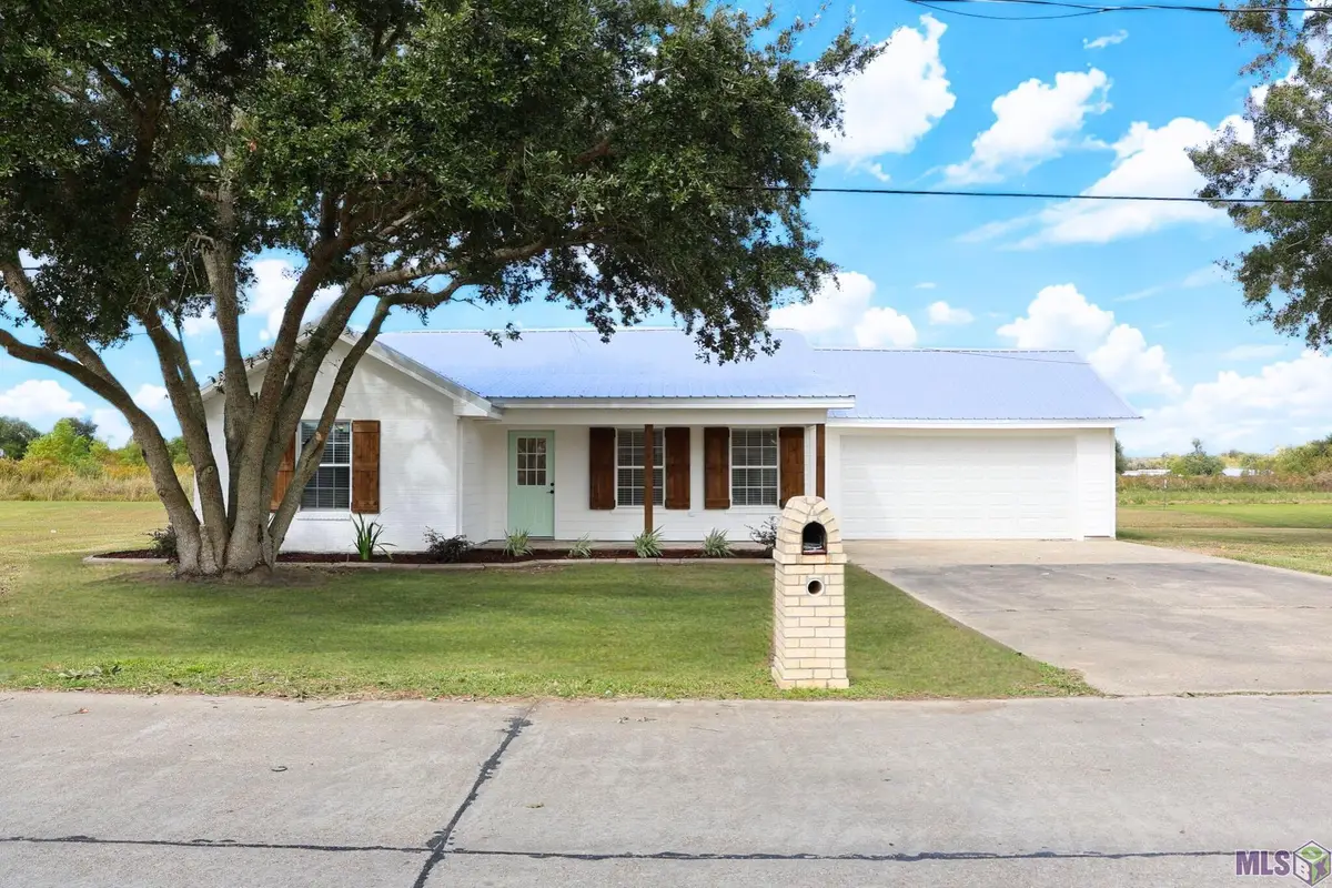 239 East 26th Place, Larose, LA 70345 - Image #1