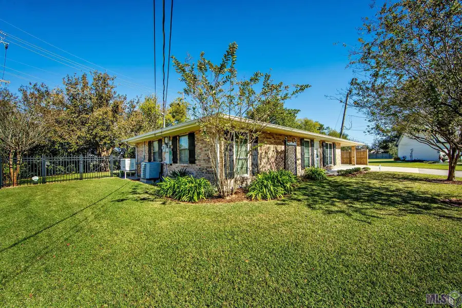 314 Melody Dr, Houma, LA 70360 - Image #2