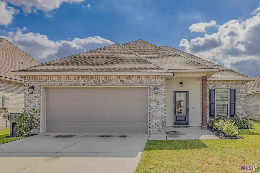 218 Sophie Dr, Houma, LA 70364 - Image #2