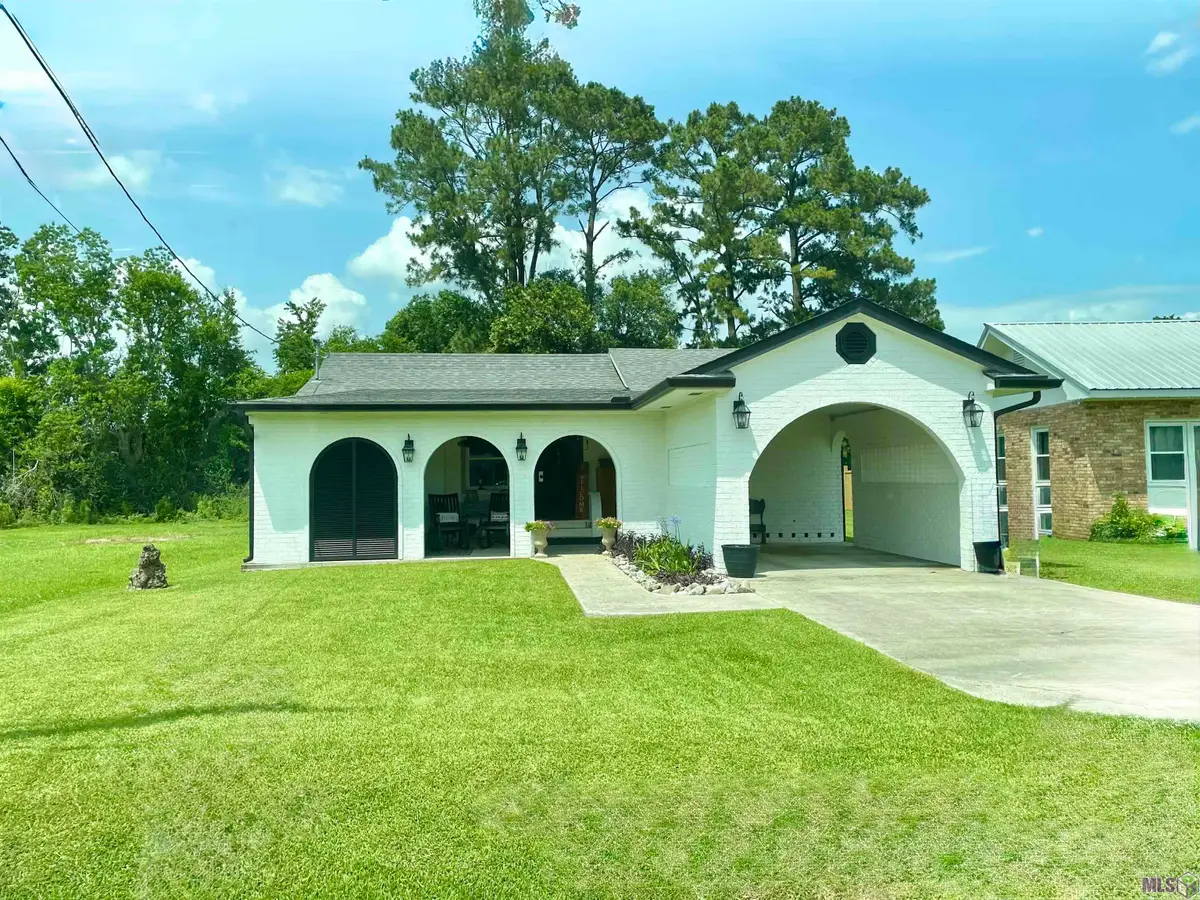 119 Napoleon Ave, Napoleonville, LA 70390 - Image #1