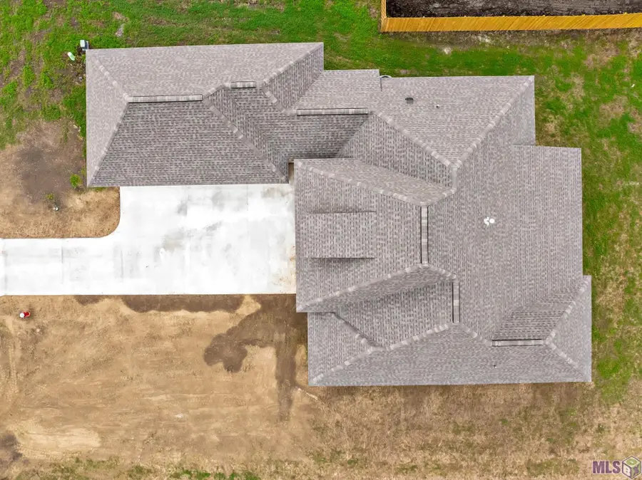 1313 Rosedown Dr, Thibodaux, LA 70301 - Image #3