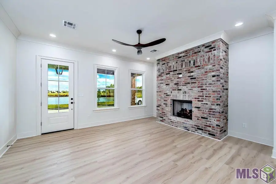 201 Royal Oak Boulevard, Thibodaux, LA 70301 - Image #3