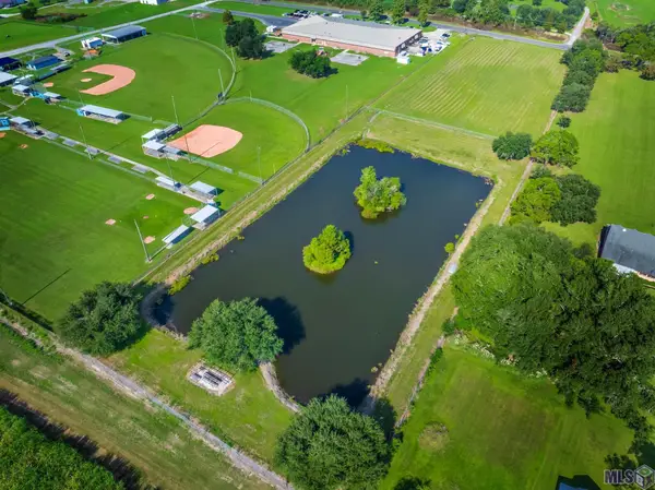 617 Bayou Dularge Rd, Houma, LA 70363