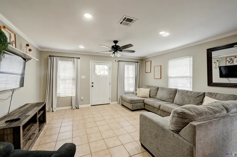 208 Jolie Oaks Blvd, Thibodaux, LA 70301 - Image #2