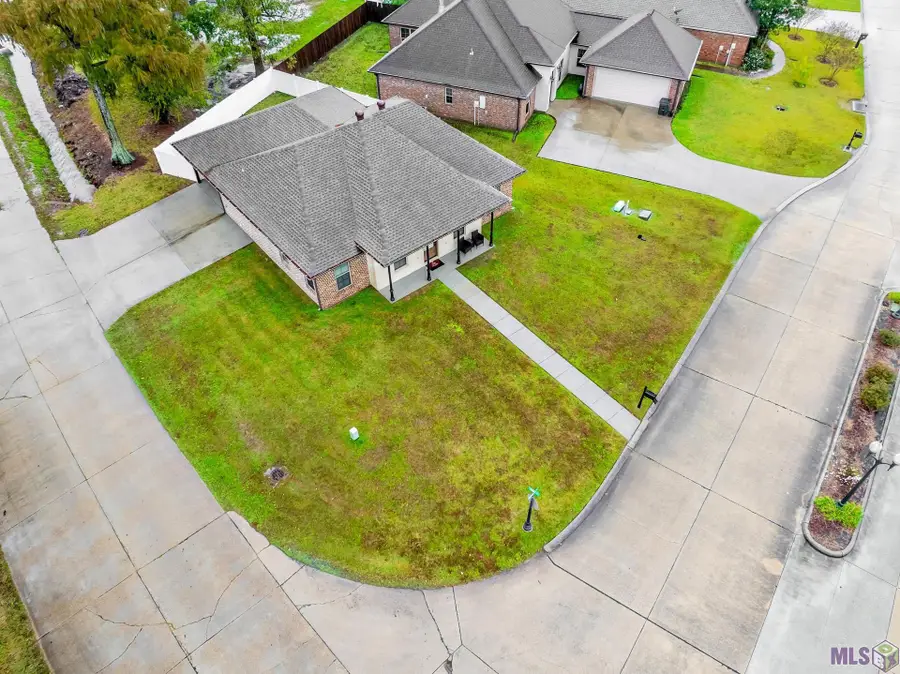 103 Woodburn Drive, Houma, LA 70364 - Image #2