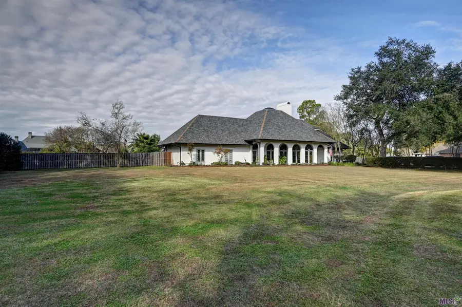 107 Cedar Tree Drive, Thibodaux, LA 70301 - Image #2