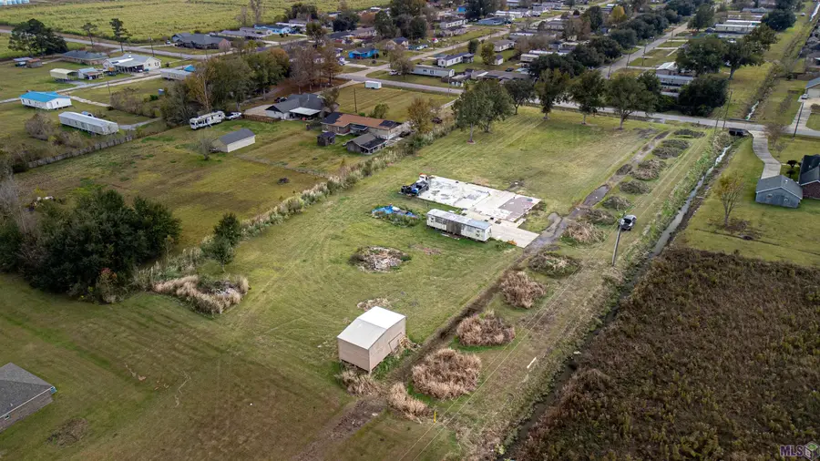 814 Forty Arpent Rd, Thibodaux, LA 70301 - Image #3