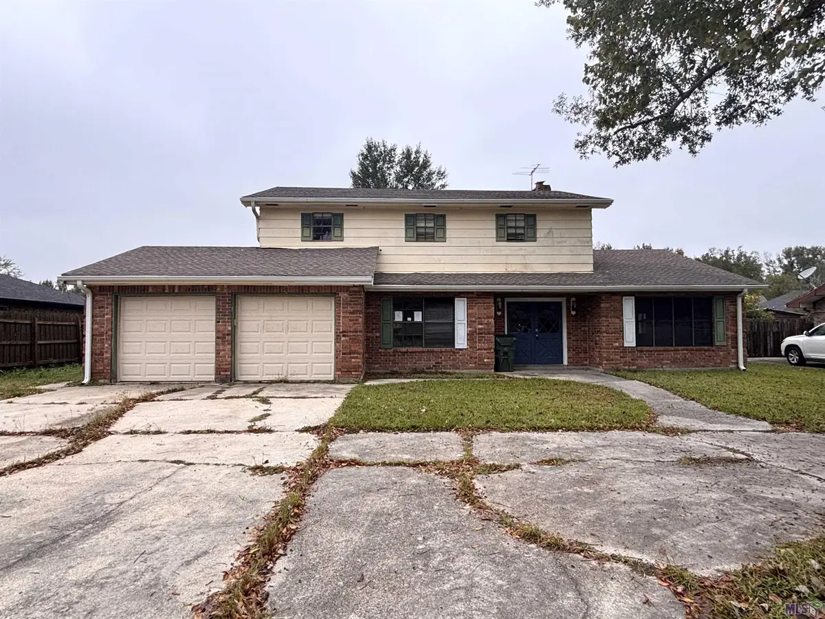 137 Glenhill Drive, Houma, LA 70363 - Image #1