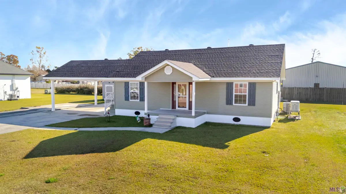 132 Holley Street, Houma, LA 70364 - Image #1