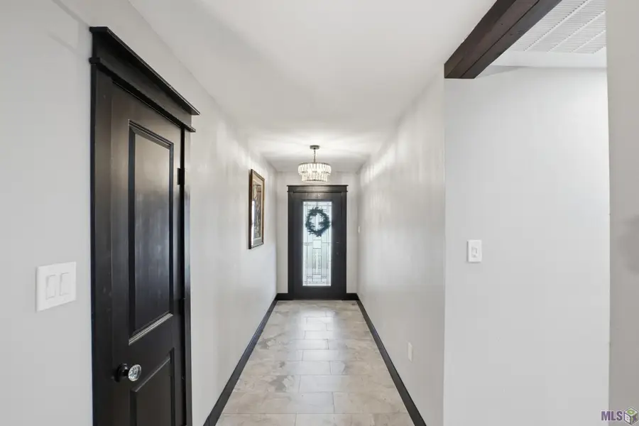 307 Wayside Dr, Houma, LA 70360 - Image #2