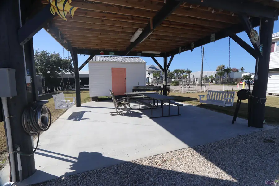 185 Oak, Grand Isle, LA 70358 - Image #3