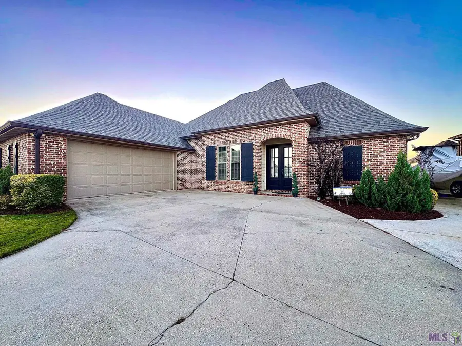 326 Ravensaide Drive, Houma, LA 70360 - #2