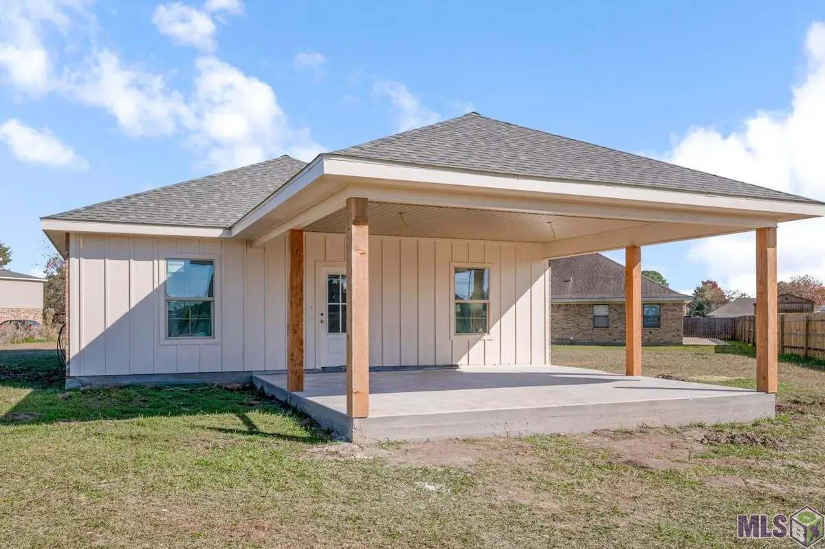 196 Belle Isle Dr, Thibodaux, LA 70301 - Image #1