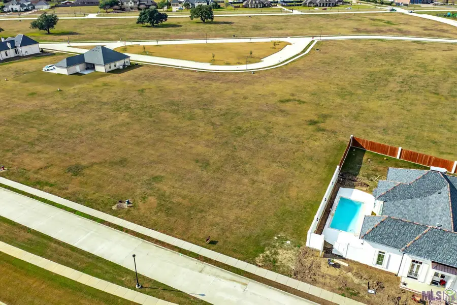 302 Rue Etienne, Thibodaux, LA 70301 - Image #2