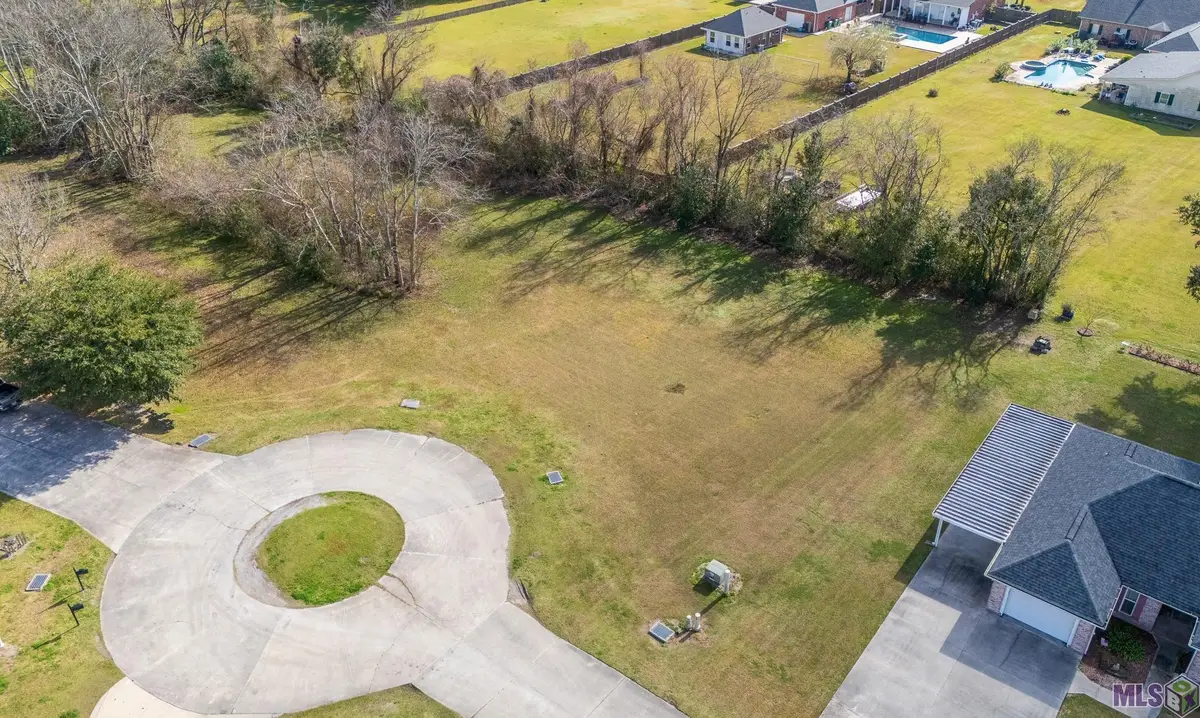 105 Leona Dr, Raceland, LA 70394 - Image #1