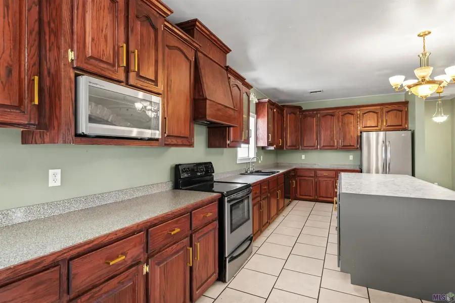 10387 East Park Ave, Houma, LA 70363 - Image #2