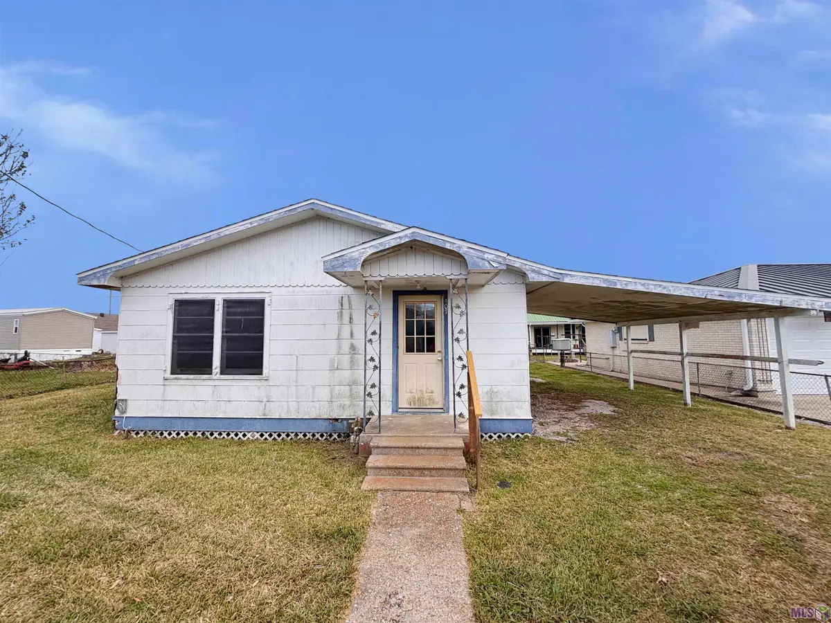 107 West 211th Street, Galliano, LA 70354 - Image #1