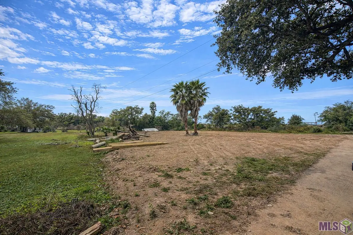 239/ 243 Santiny Lane, Grand Isle, LA 70358 - Image #1