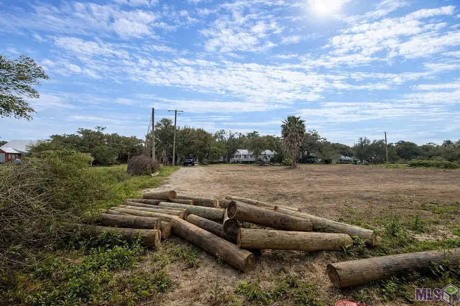 239/ 243 Santiny Lane, Grand Isle, LA 70358 - Image #3