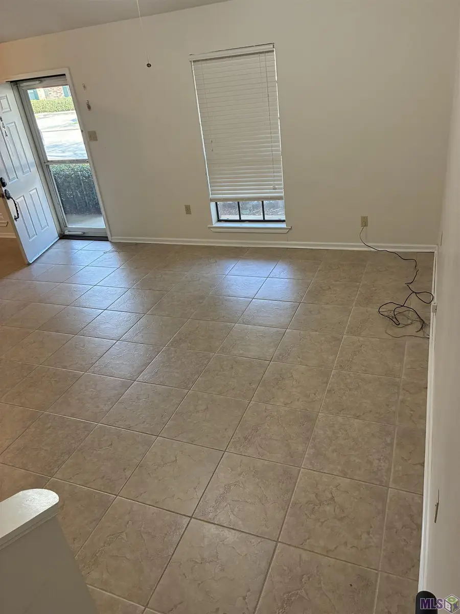 4 Audubon Ct #4, Thibodaux, LA 70301 - Image #3