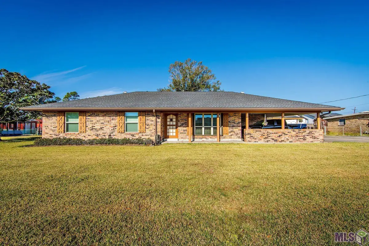 303 Swan Ave, Houma, LA 70363 - Image #1