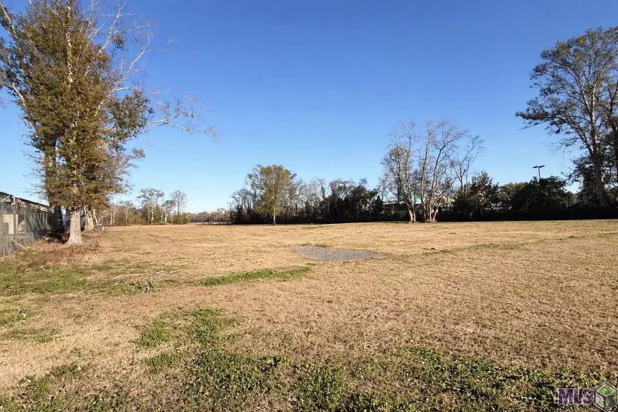 3803 & 3811 West Park Avenue, Gray, LA 70359 - #2