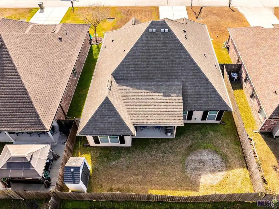 437 Christopher Dr, Houma, LA 70364 - #3