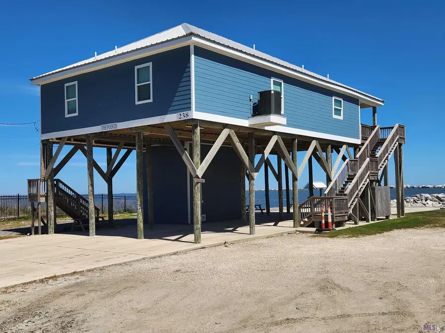 238 E Central, Grand Isle, LA 70358 - Image #3