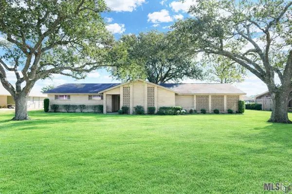 609 Oak Ln, Thibodaux, LA 70301