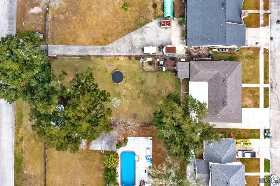 805 Chene Dr, Houma, LA 70364 - #2