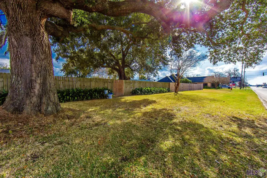 805 Chene Dr, Houma, LA 70364 - #3