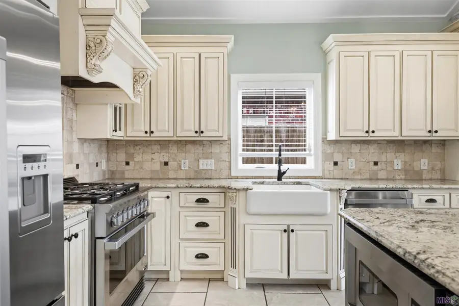 111 Kettle Ln, Houma, LA 70360 - #2