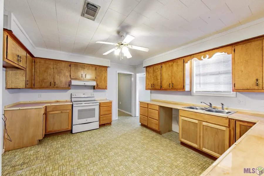 373 Chester Lee Street, Larose, LA 70373 - #3